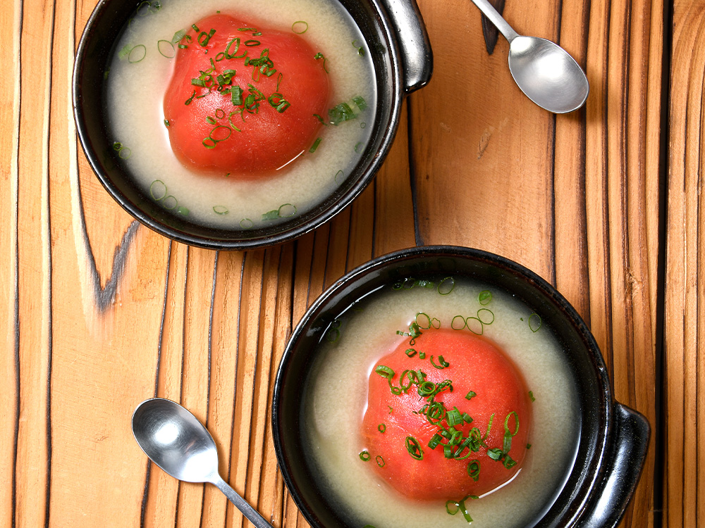 まるごとトマトのみそ汁
