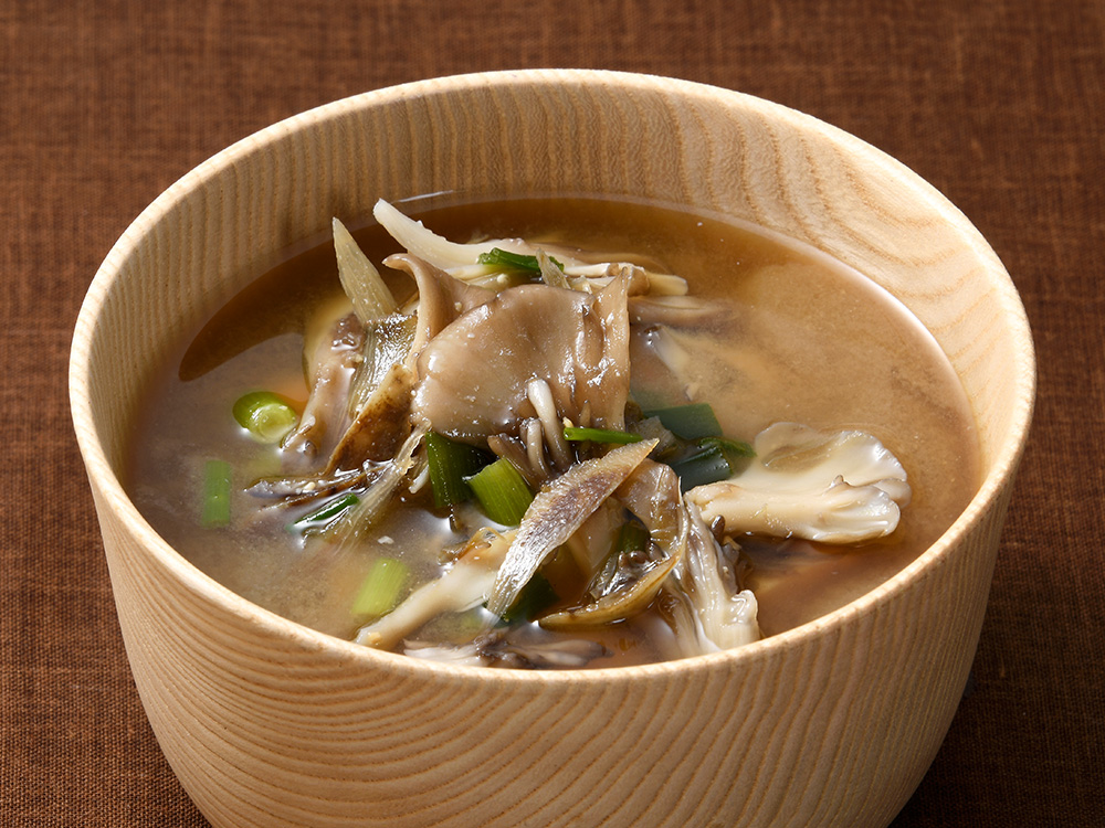 舞茸とごぼうのみそ汁