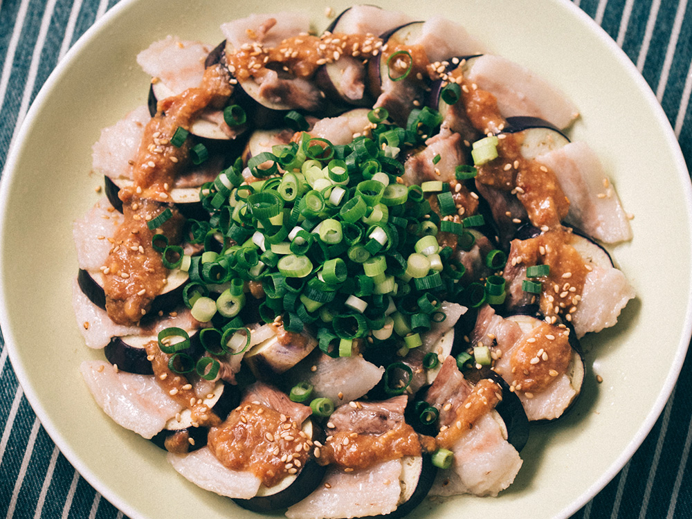 豚肉となすの重ね蒸し（ひかり味噌 CRAFT MISO 生糀） 