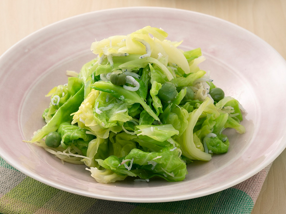 キャベツとしらすの塩こうじ和え（ひかり味噌 生塩こうじ 麹の花） 